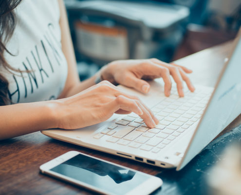 Traducción de sitios web | Freepik